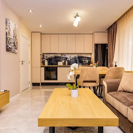 Duos Of Delight Matching Urban For Your Adventure By Flat Mаnager Апартамент