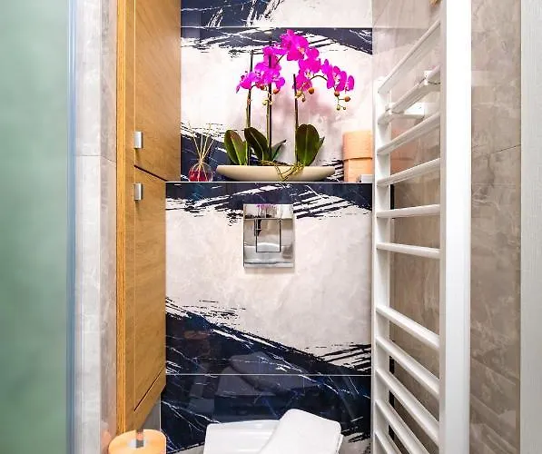 Duos Of Delight Matching Urban For Your Adventure By Flat Mаnager Apartman Plovdiv