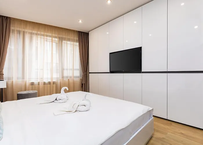 Duos Of Delight Matching Urban For Your Adventure By Flat Mаnager